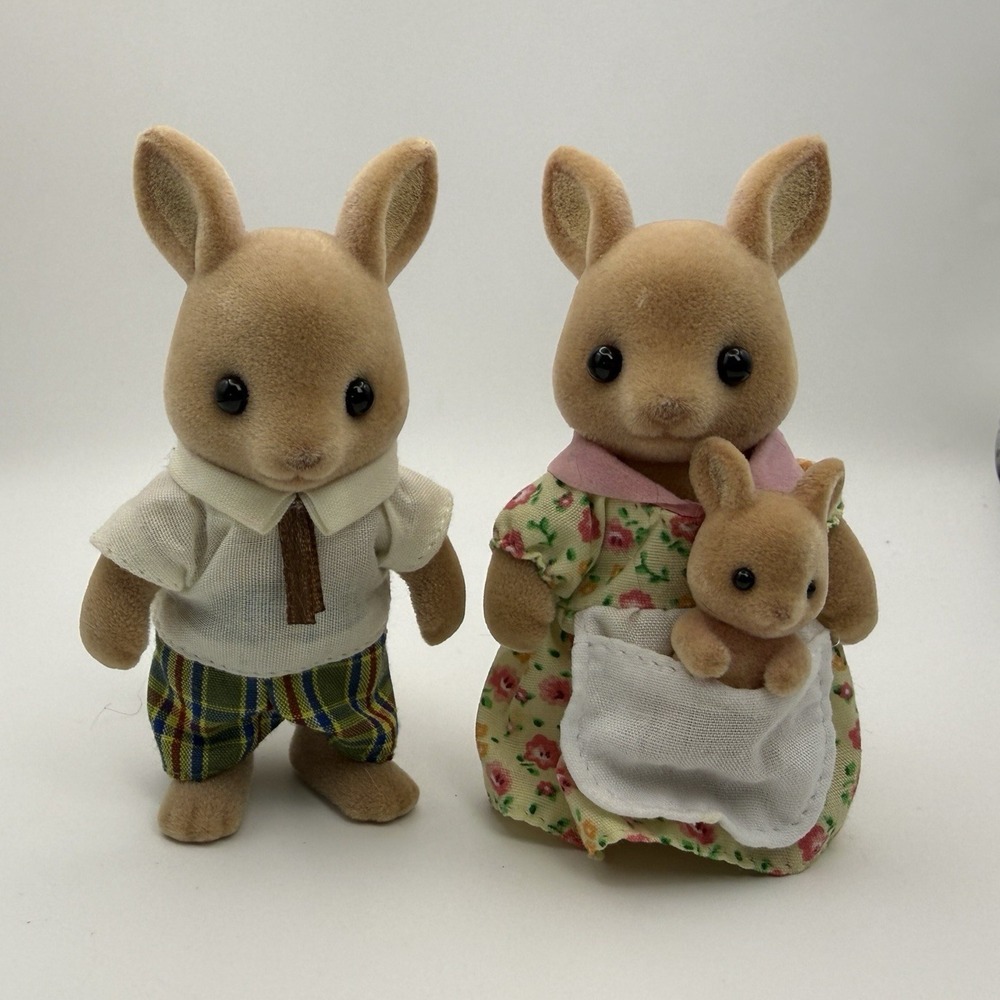 Calico Critters Sylvanian Families Hopper Kangaroo Family of 3 Mom Dad Baby